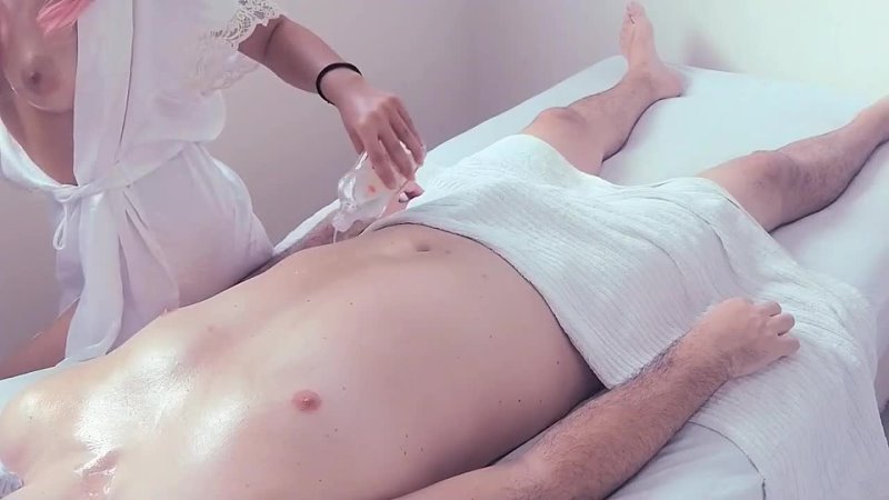 Жетілген орыс аққұбалар порно Порно есекпен бетіне отырды