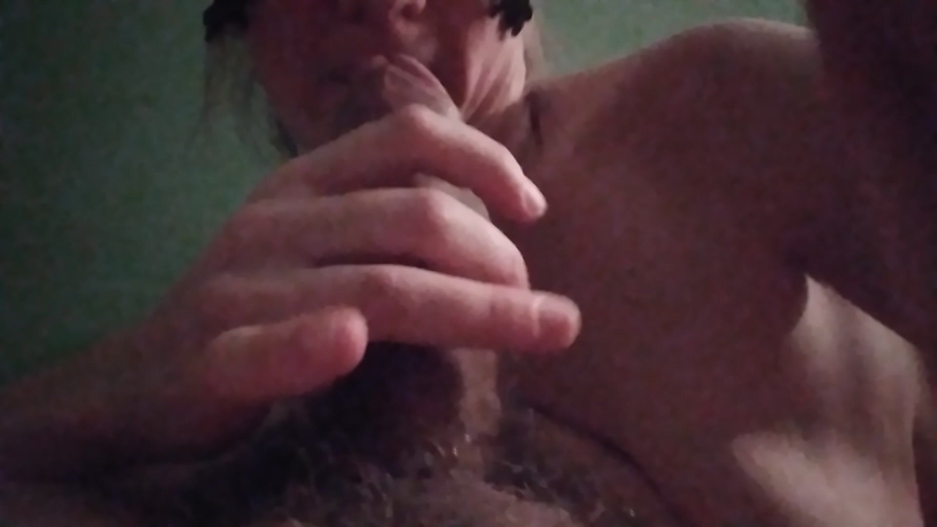 Әйелімнің ісінген пизда порно видеосы Екі порнографияны жеген