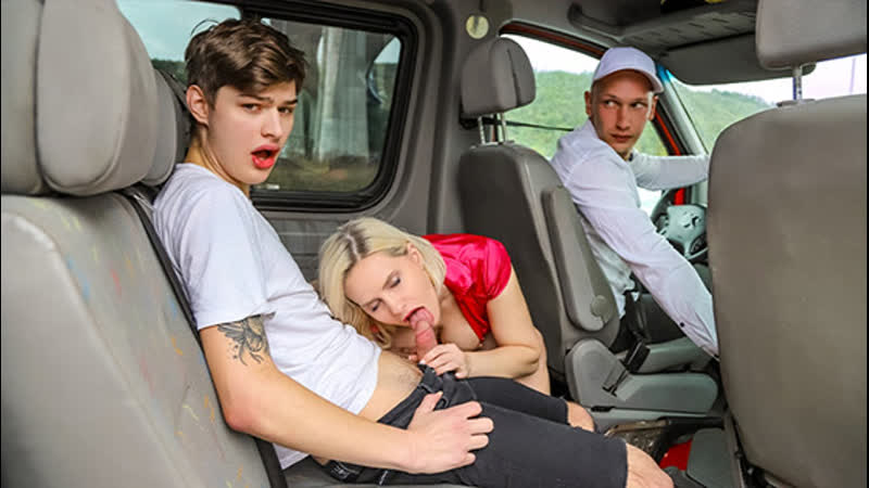 Ерлі-зайыптылар порно акробатика