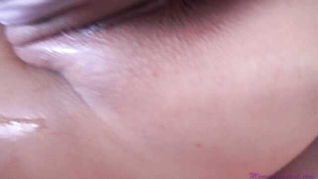 Утро с порожнем и сексом: один мужчина дал своей жене необычный подарок.