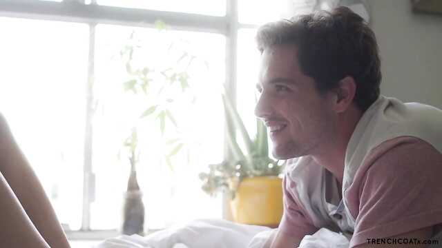 Poranek Laski zaczyna się od namiętnego seksu