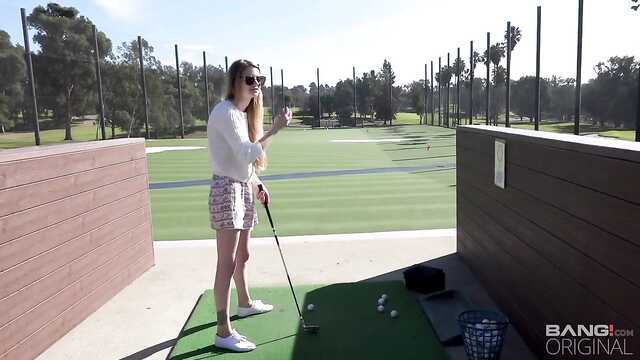 Надя Гольфтан кейін кеттім трахаться бейтаныс адаммен