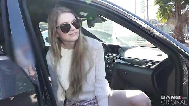 Надя Гольфтан кейін кеттім трахаться бейтаныс адаммен