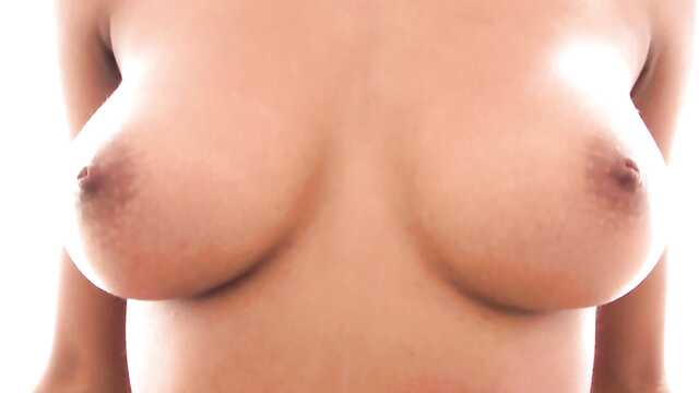 Мулатка и брюнет: сексуальные дырочки