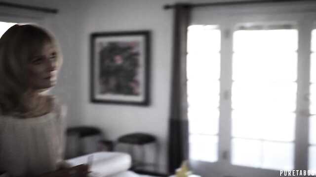 Милфа: секс молодой парочки