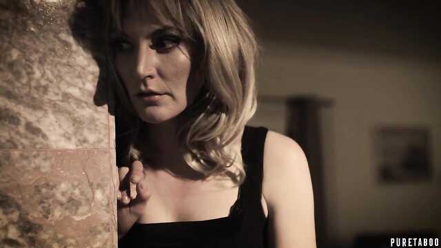 Милфа: секс молодой парочки