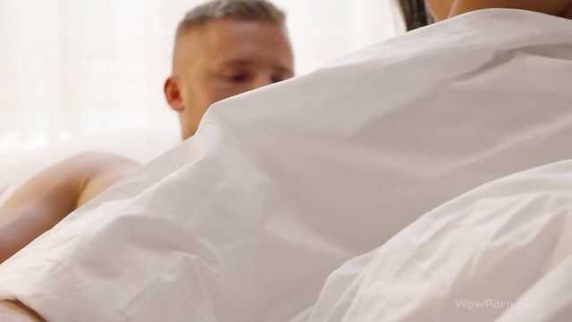 Duszna Baba od rana uprawiała seks z mięśniakiem