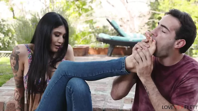 Томпақ латиналықтар мен мексикалықтардың порно фотолары Дарья Сагалова мен Света Букинаның онлайн порно видеолары