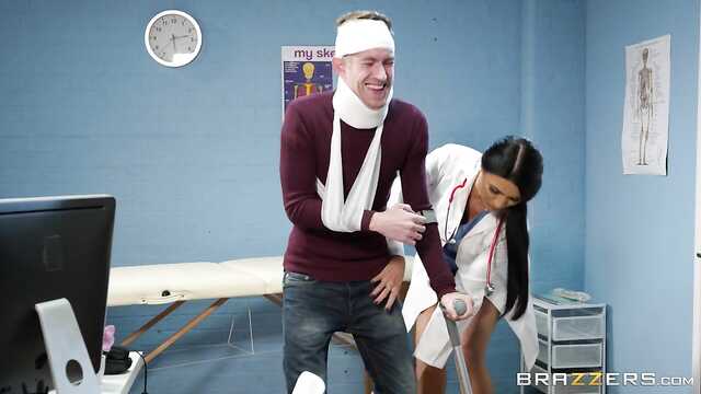 Науқас отымель докторшу үлкен мүшесі