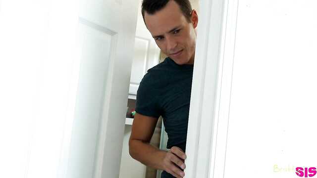 Мечта Шлюшки: Целый день с мужчиной