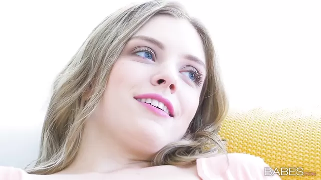 Әйелі күйеуінің достарына соққы берді