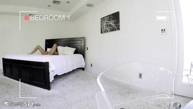 Łacińska prostytutka pieprzy się z żonatym klientem