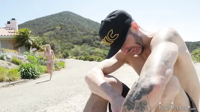 Аққұбалар қуана алады қалың мүшесі әзірленбеген көзілдірік