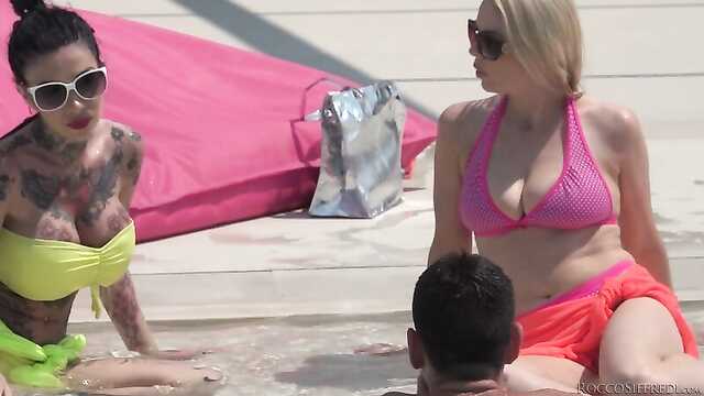 Жеребцы: Задири в Пизду и Попку!