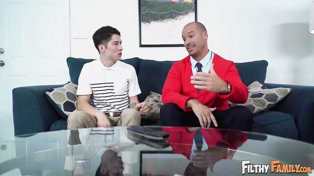 Пацан подложился под грудастую жену