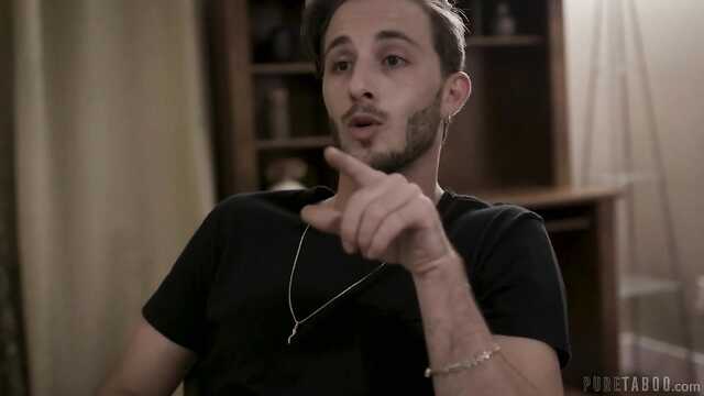 Ele ajudou as loiras, fodendo cada um No Sexo Mulheres