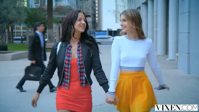 Қыздарға арналған қос белдік Келіні мен қайын атасының порносы