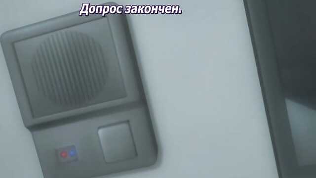 Dziewczyny dostały się do niewoli i służyły tłumowi mężczyzn