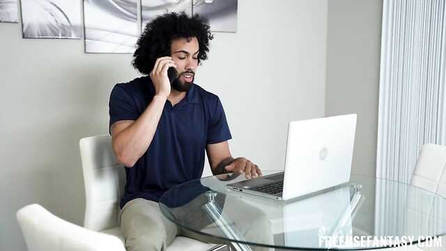 Девушка с бородатым любовником: горячая романтика