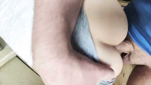 Śniadanie dla Blondynki kończy się seksem w kuchni