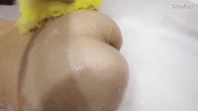 Наслаждайся видом развратной голубоволосой девушки!