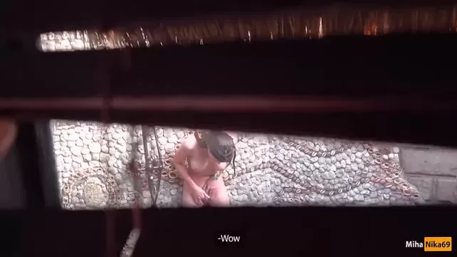 Милашка кейін минета қабылдайды ұрық өз бетіне