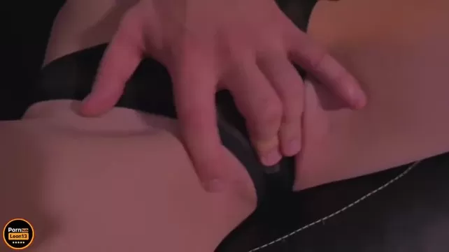 Мырза мен оның әйелі ұйымдастырды қызға арналған бдсм ойындар