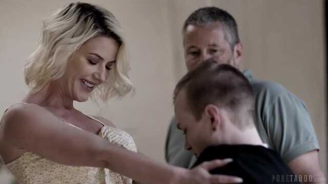 Esposa engaña a su marido y se corre de la polla joven