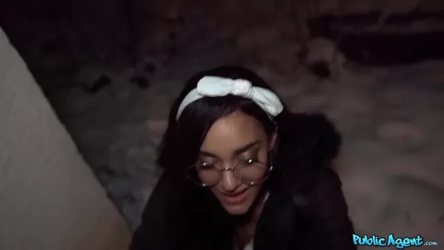 Үлкен кеудесі бар әйелдермен жыныстық қатынас туралы