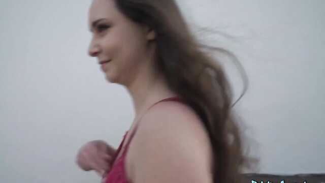 Zapikapil delicious chick and fucked her in the entrance