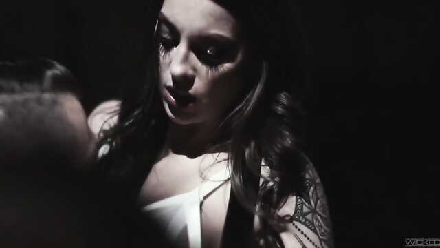 Nieogolony przystojny podglądał laskę, a potem ją przeleciał