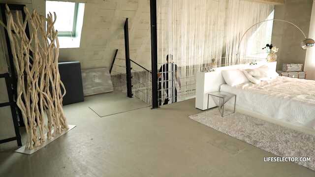 Dwóch facetów smaży piękną rudą w luksusową dupę