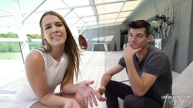 Gorąca piękność z przyjemnością dała w anal dwóm mężczyznom