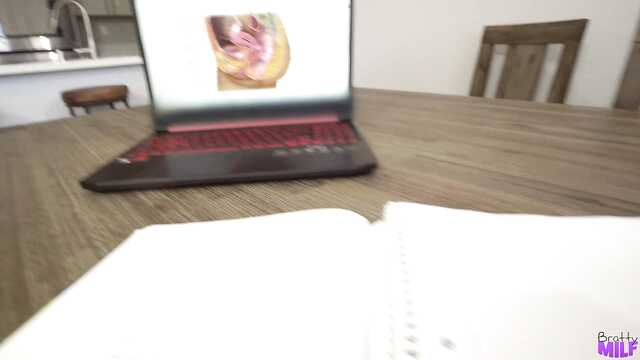 Милфа: Открой для себя мир вагины и удовольствие