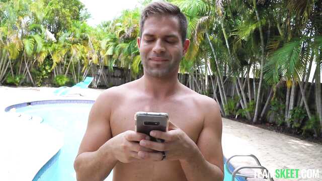 Студентка в горячке: секс с парнем и мужиком.