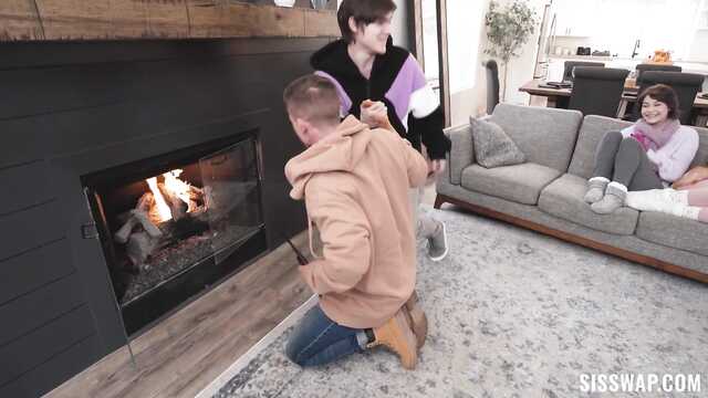 Sex at the entrance: students fuck with their fellow students