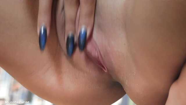 Magrinha masturbando buceta juntos treino