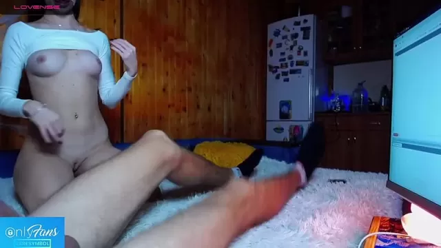 Шұлықтағы азиялық анальді қыздар