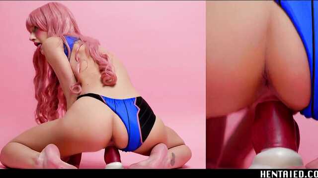 A girl with pink hair jerks off her pussy with a vibrator