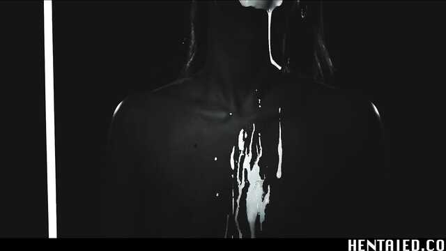 W Hentai porno laska skacze na dużym samojezdnym