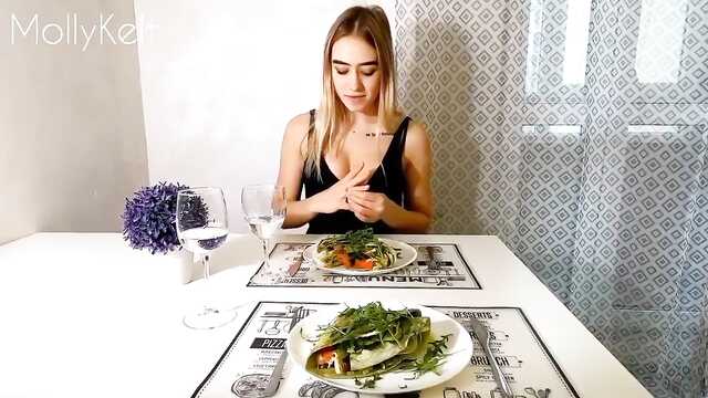 Романтичный ужин с вкусным финалом