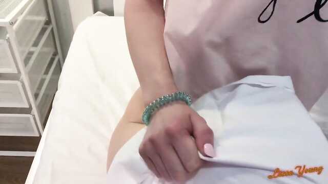 Друзья: Мокрая Киска и Тоскующий Друг.