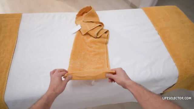 Masaje con belleza terminó con un anal increíble