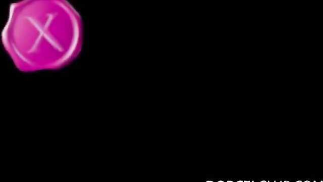 Blondynka qrwa w dwa pnie mąż i kochanek