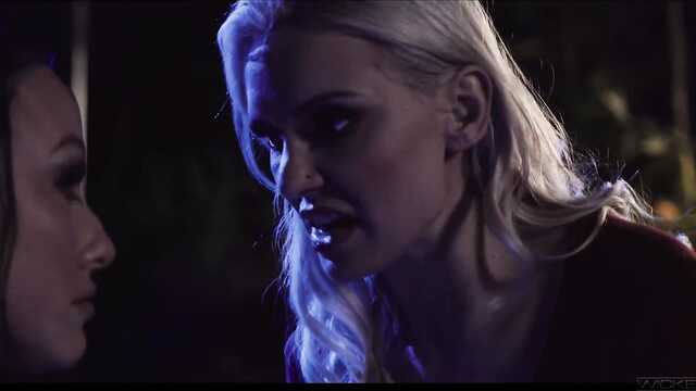 Рокировка парня: грудастая милфа непременно завоевывает сердце.