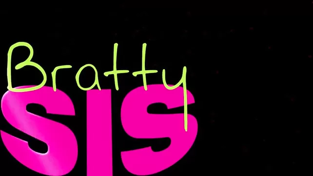 Екі красотки ұйымдастырады секс үшеуі пасхальным қоянмен