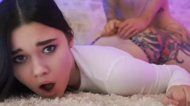 Қытайлық әйелдердің метродағы порносы