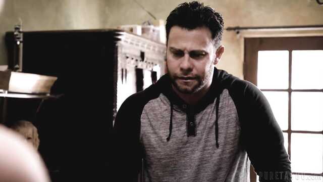 Guapo musculoso le gustó tanto en la entrevista que el futuro jefe se entregó de inmediato a él