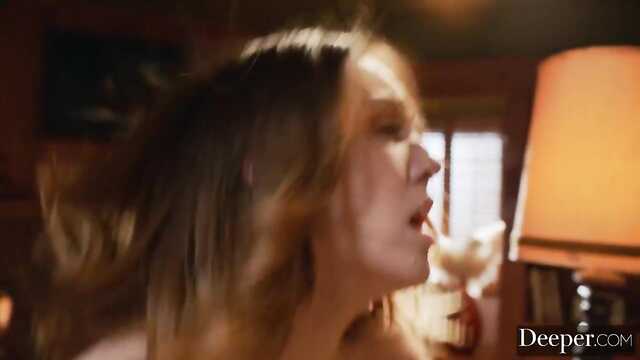 Freya Parker żąda od murzyna seksu i pije jego spermę z rurki