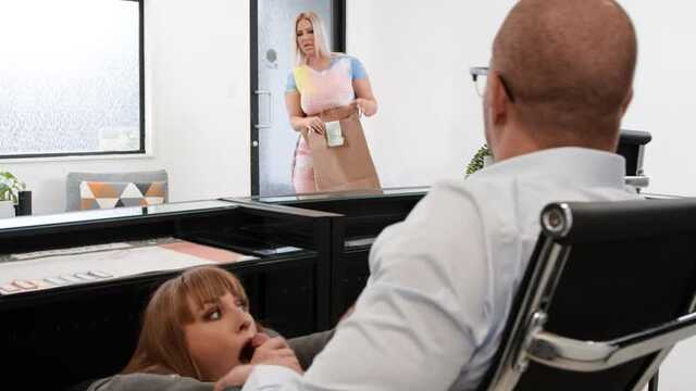 Wstań, ja też chcę ssać fiuta szefa